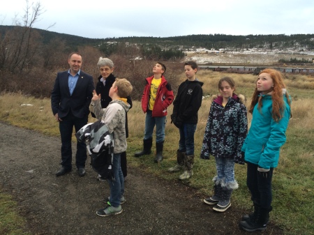 The day began with a visit to Scout Island where students from Teacher Kim Zalay's Lake City Secondary Grade 7 Outdoor Education Academy shared their learning with the Minister on a mini-tour of the island.